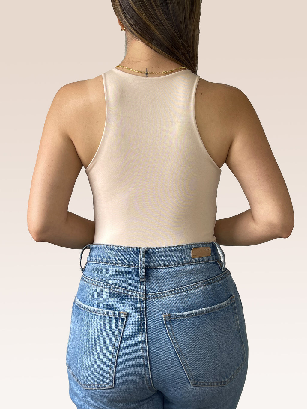 SALE - Camiseta Básica Cuello redondo / últimas unidades