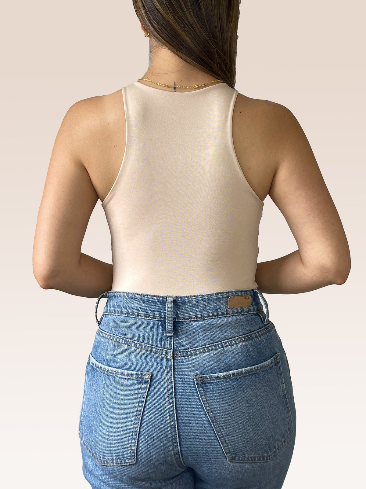 SALE - Camiseta Básica Cuello redondo / últimas unidades