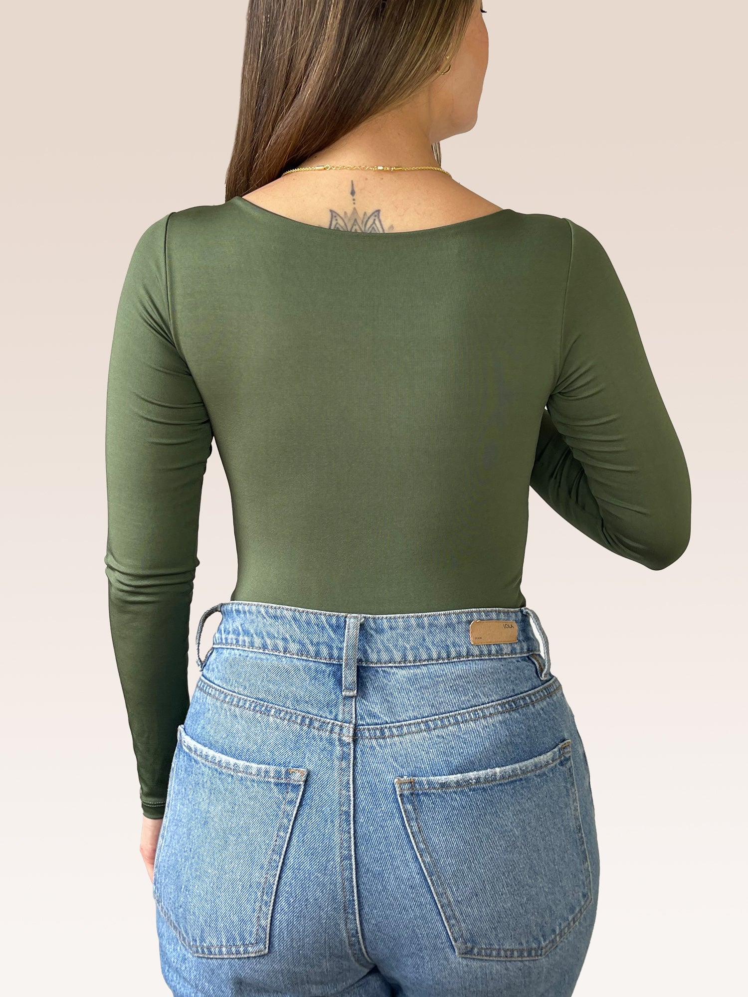 Body Manga Larga Escote Cuadrado VERDE MILITAR , Espalda