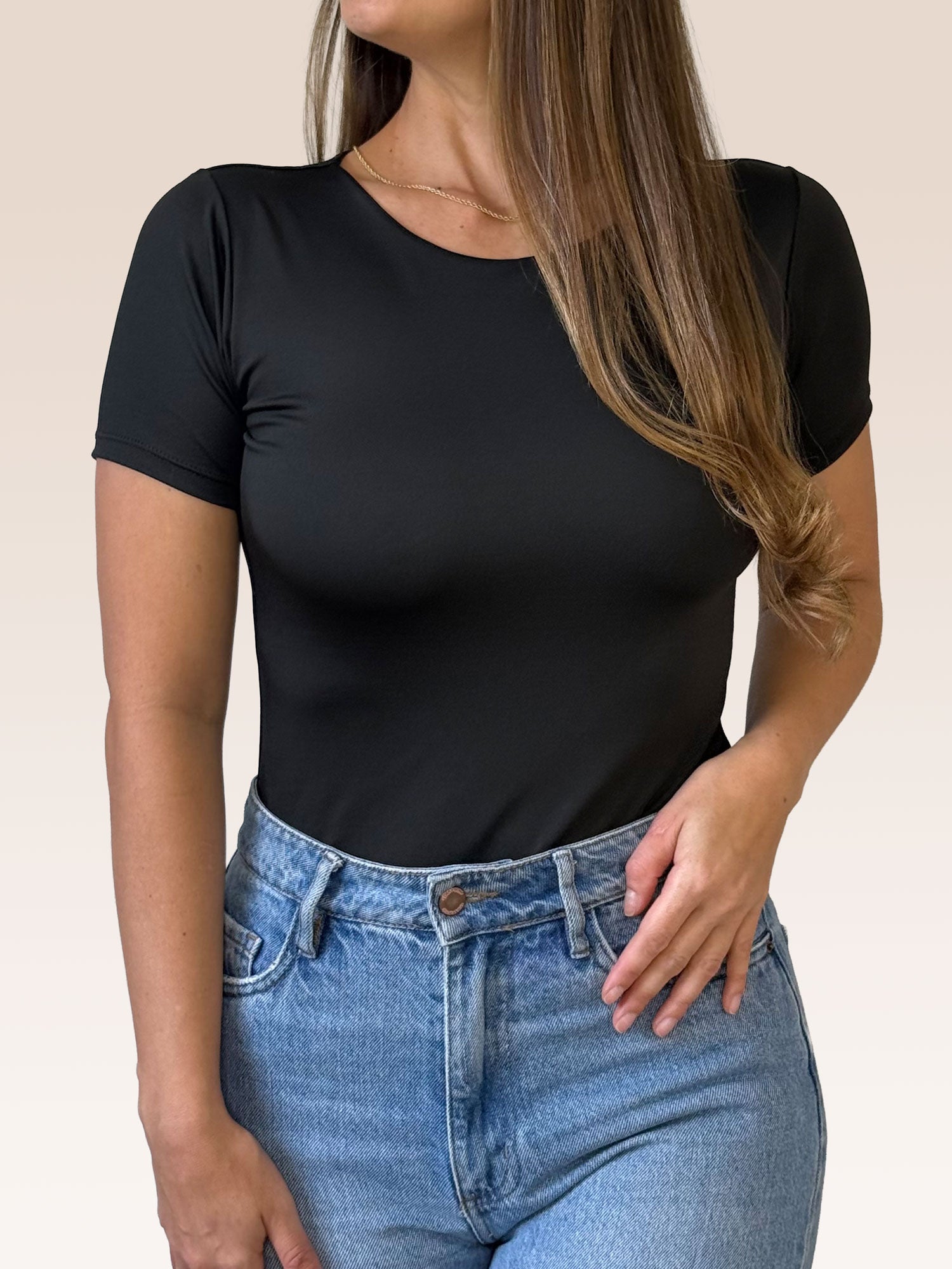 Blusa Básica Manga Corta Doble Tela Negro